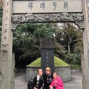 Meet your Posher, Robin